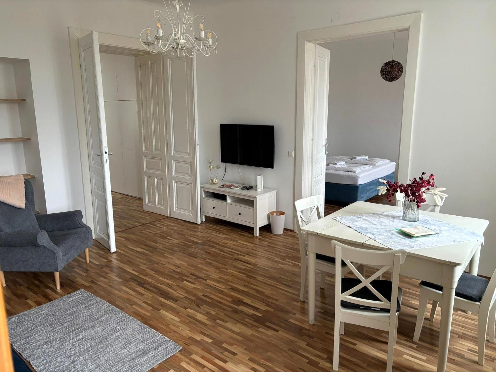 Casa Nostra - Sonnige Wohnung Direkt Am Augarten Вена Экстерьер фото